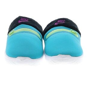 Nike mules/clogs. Like brand new! Size 6.